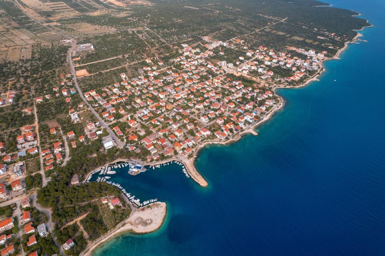 Apartments By The Sea Mandre, Pag - 4101 Kolan Dış mekan fotoğraf