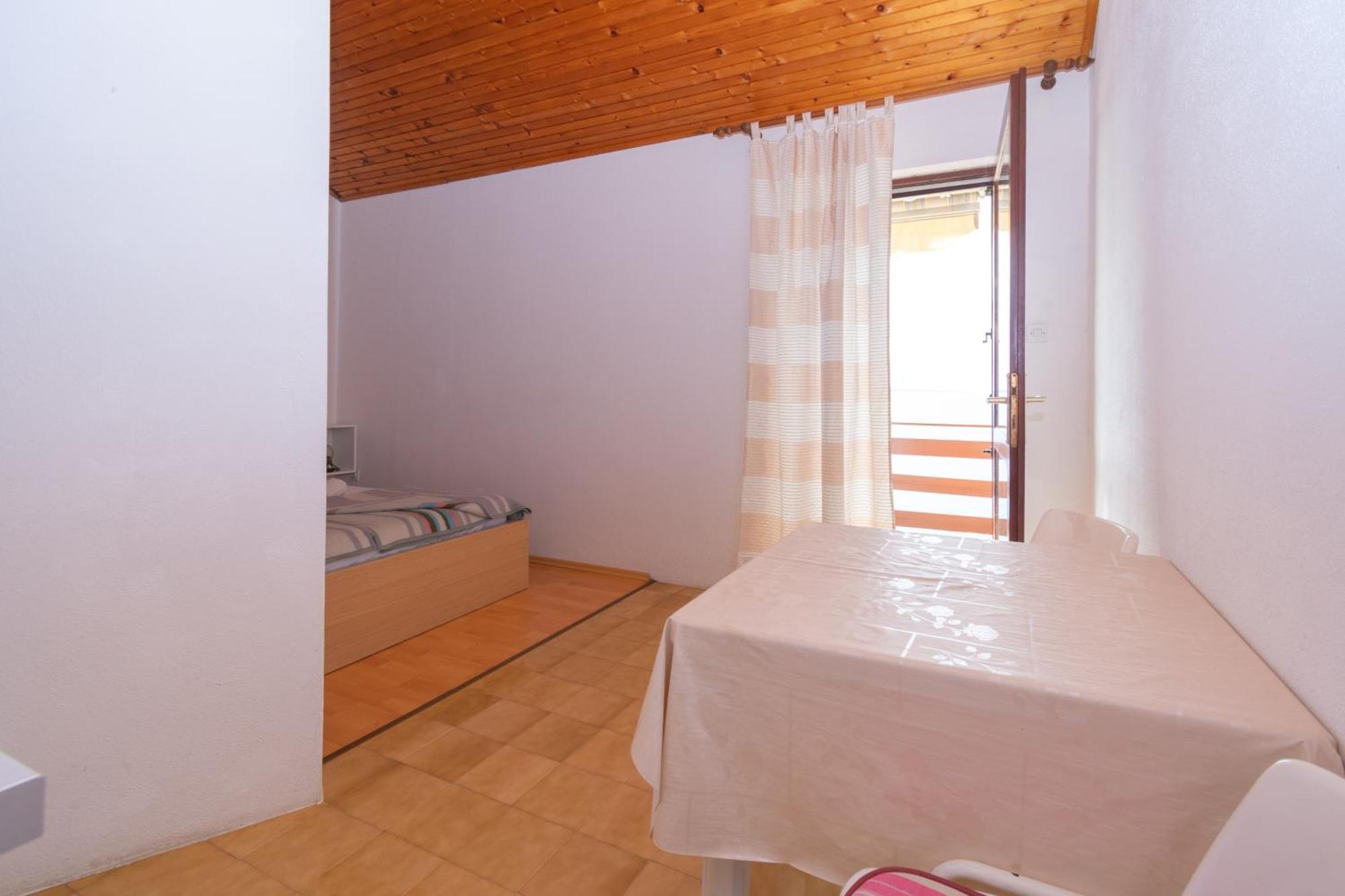 Apartments By The Sea Mandre, Pag - 4101 Kolan Oda fotoğraf